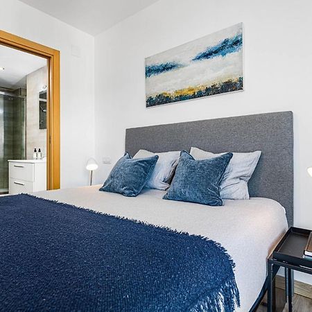 Mediterraneo Beach Apartment In Malaga By Solaga Holiday Homes Bagian luar foto