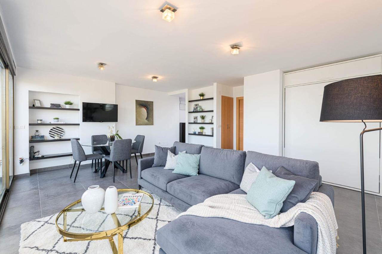Mediterraneo Beach Apartment In Malaga By Solaga Holiday Homes Bagian luar foto