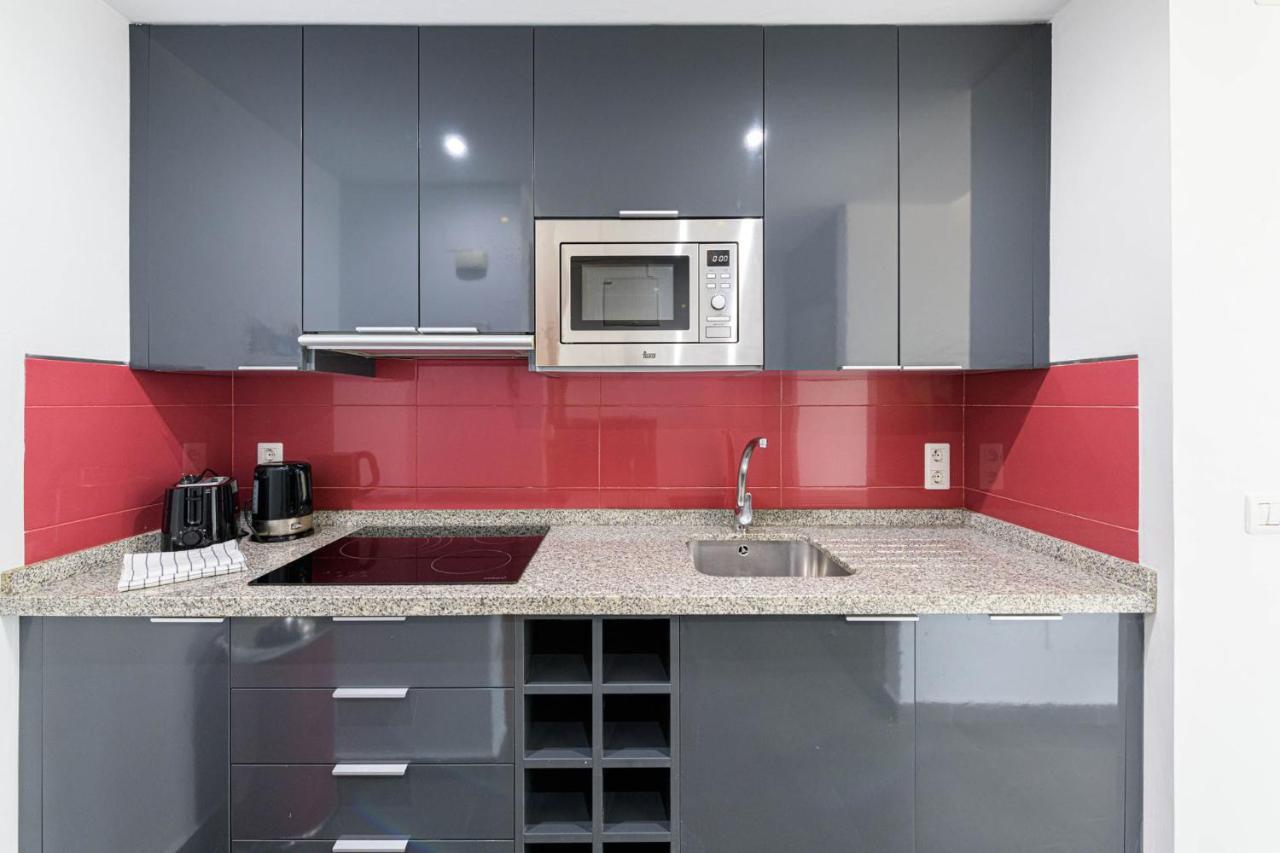 Mediterraneo Beach Apartment In Malaga By Solaga Holiday Homes Bagian luar foto