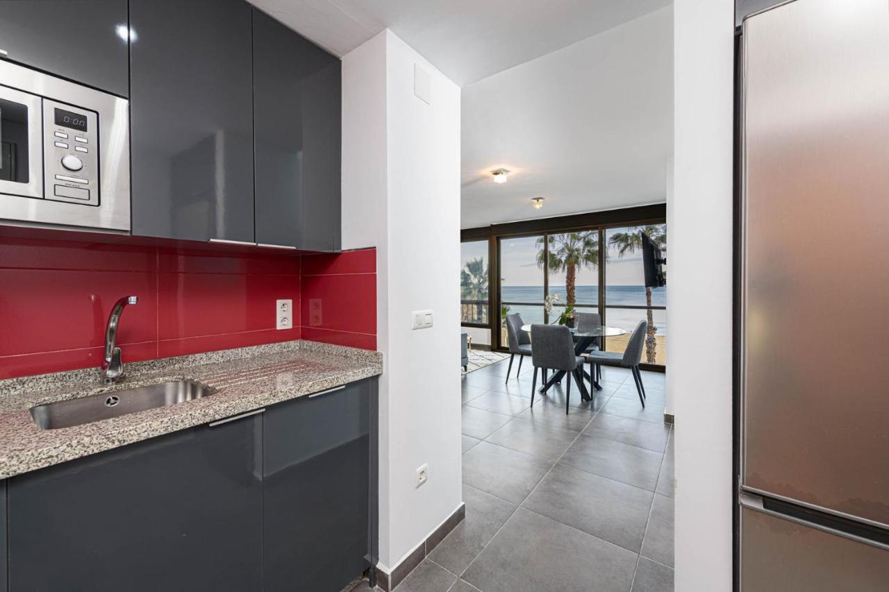 Mediterraneo Beach Apartment In Malaga By Solaga Holiday Homes Bagian luar foto