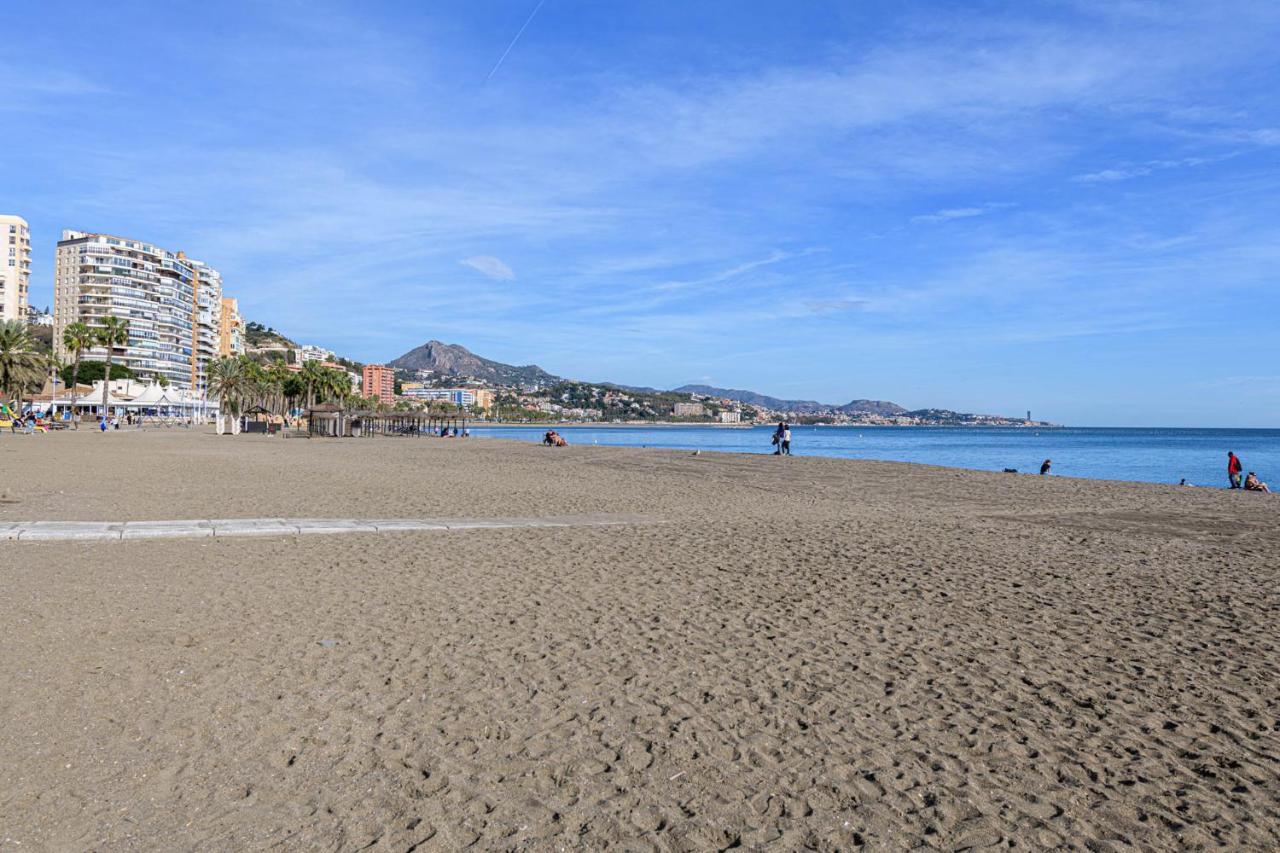 Mediterraneo Beach Apartment In Malaga By Solaga Holiday Homes Bagian luar foto